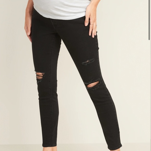 Distressed Rockstar Jeans 